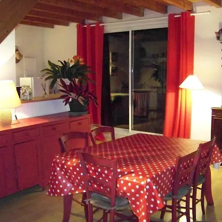 La Maison Bleue De B&B 3*