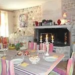 La Maison Bleue De Nocleg ze śniadaniem